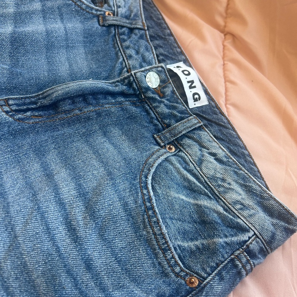 Classic Blue Denim Jeans with Contrast Stitching